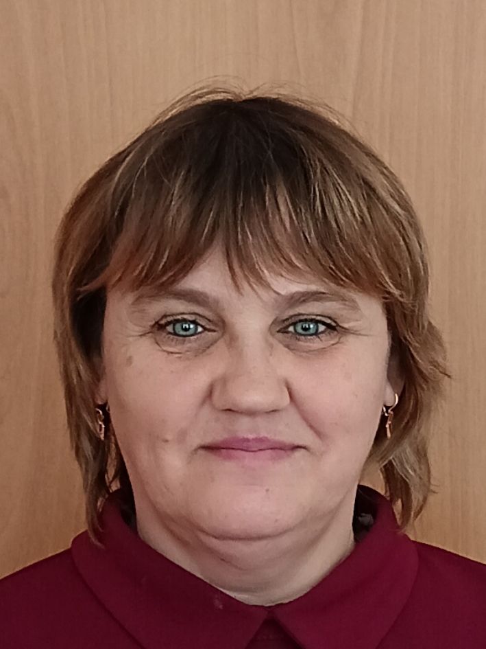 Асадчая Елена Дмитриевна.
